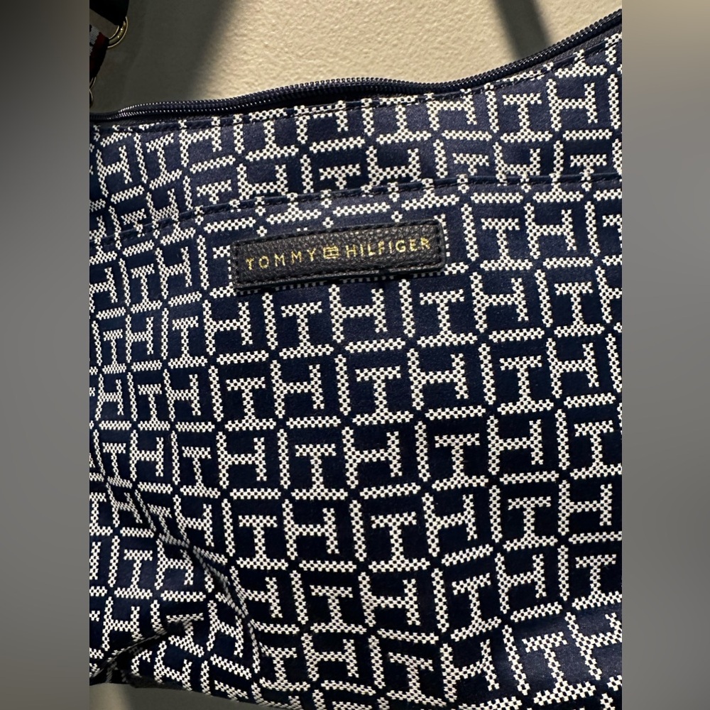 Tommy Hilfiger Navy and White Patterned Bag New no tags
